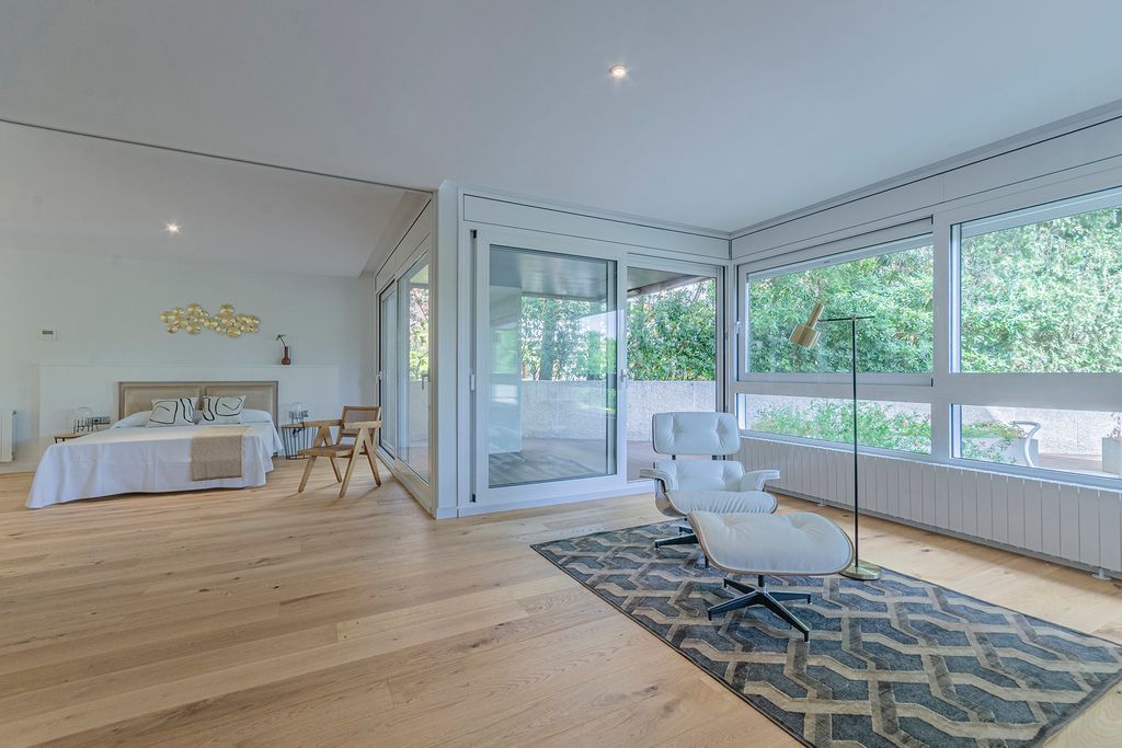 Квартира в Барселоне, Испания, 328 м² - фото 9