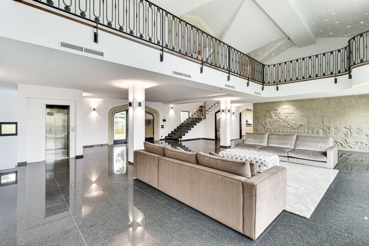 Дом в Барселоне, Испания, 2 000 м² - фото 10