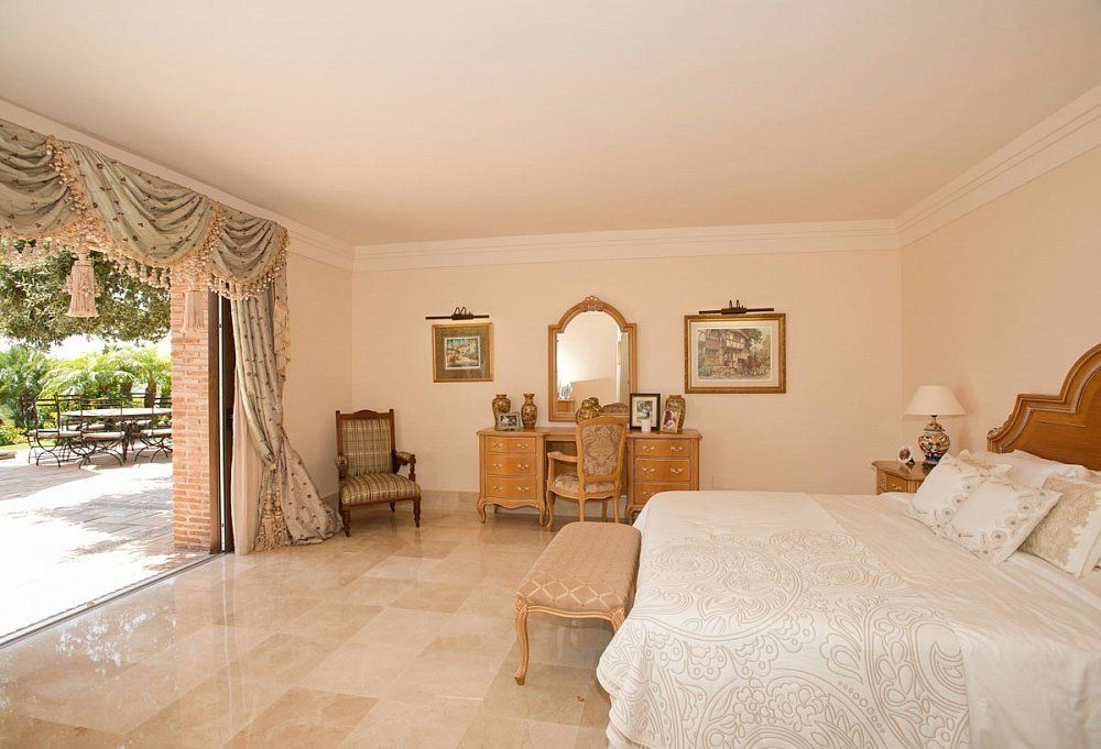 Дом на Коста-дель-Соль, Испания, 1 156 м² - фото 10