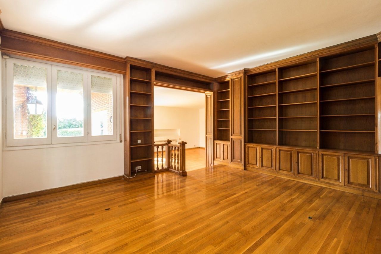 Дом в Барселоне, Испания, 706 м² - фото 11