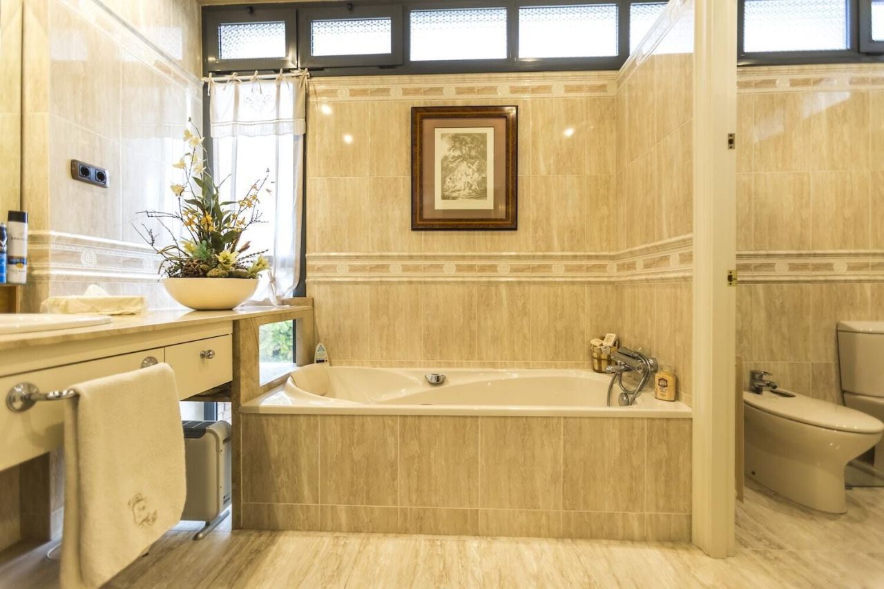 Дом в Барселоне, Испания, 496 м² - фото 11