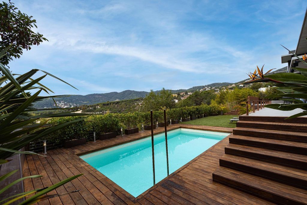 Дом на Коста-дель-Маресме, Испания, 326 м² - фото 11