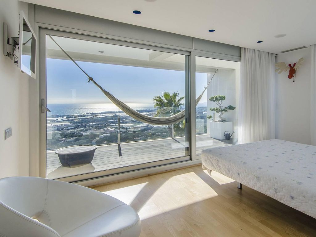 Дом на Коста-дель-Маресме, Испания, 358 м² - фото 11