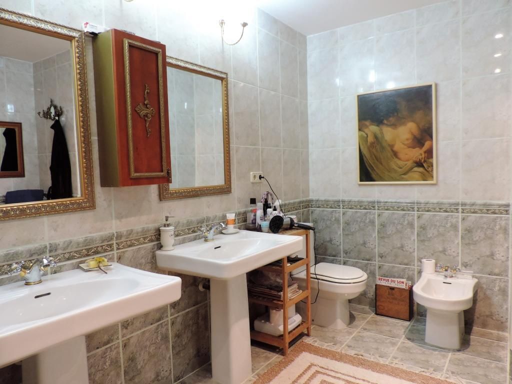 Дом в Барселоне, Испания, 313 м² - фото 12