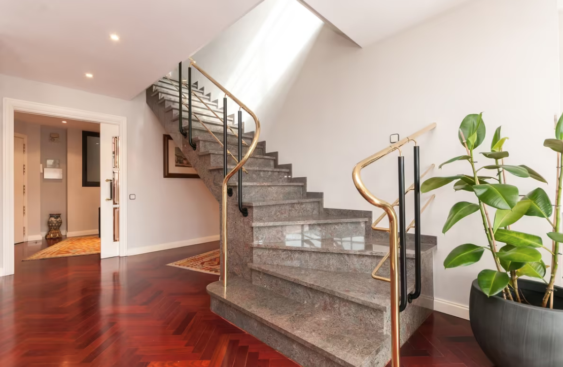 Квартира в Барселоне, Испания, 275 м² - фото 12