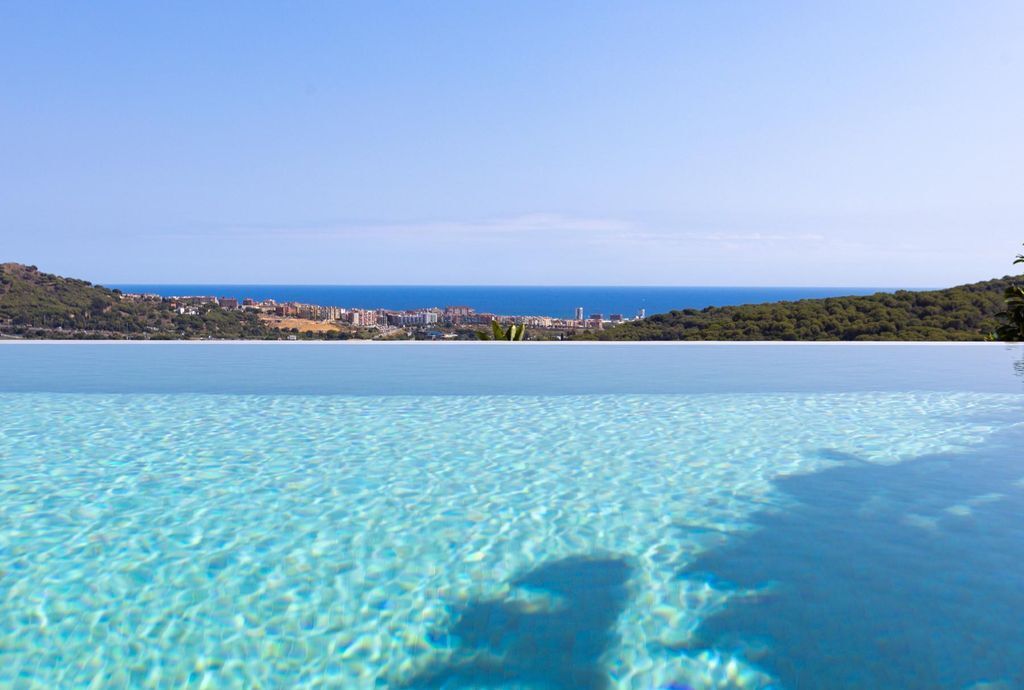 Дом на Коста-дель-Маресме, Испания, 474 м² - фото 12