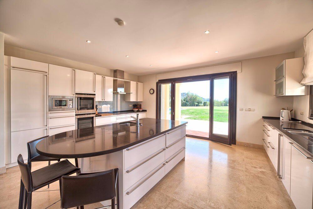 Дом на Коста-дель-Соль, Испания, 1 169 м² - фото 12