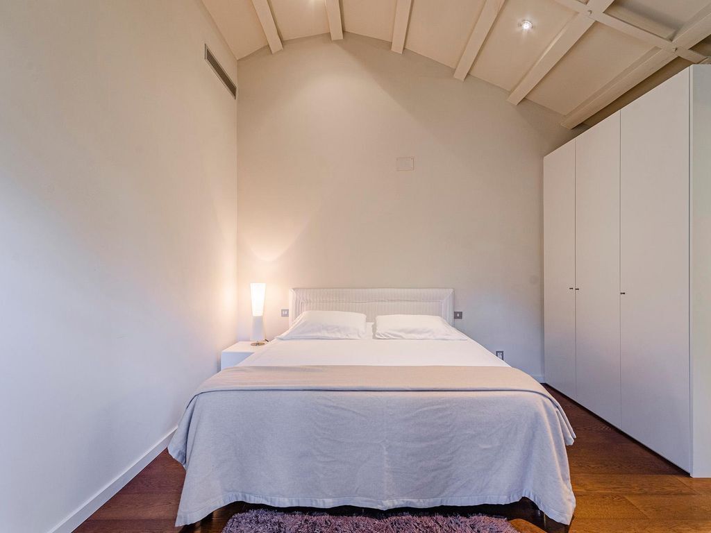 Квартира в Барселоне, Испания, 202 м² - фото 12