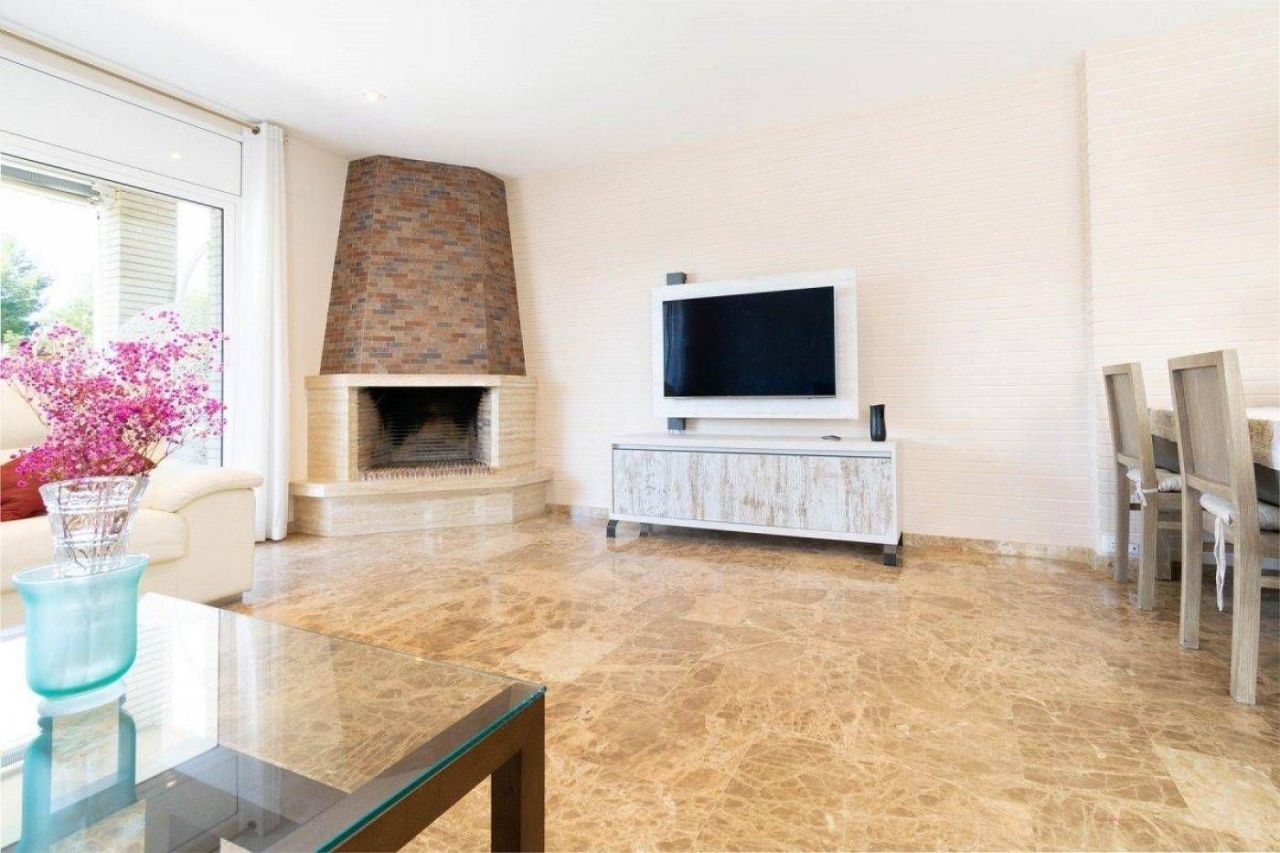 Таунхаус на Коста-дель-Гарраф, Испания, 289 м² - фото 13