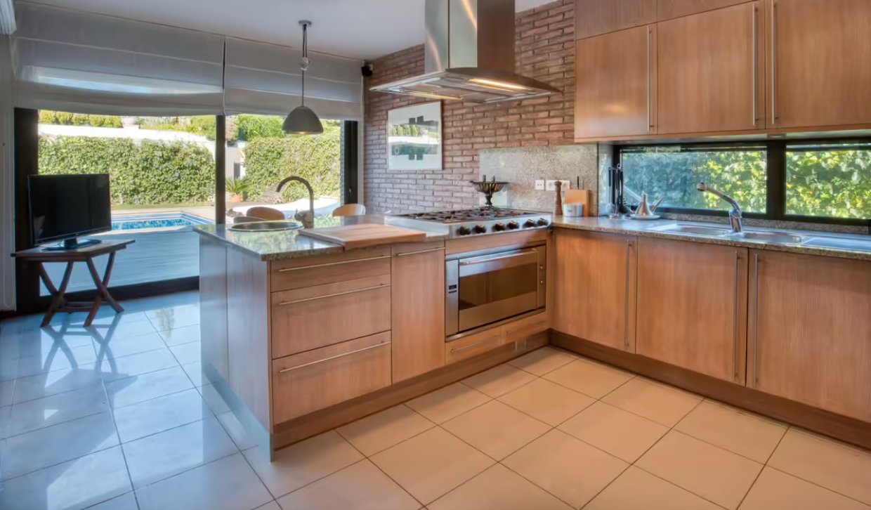 Дом на Коста-Брава, Испания, 380 м² - фото 13