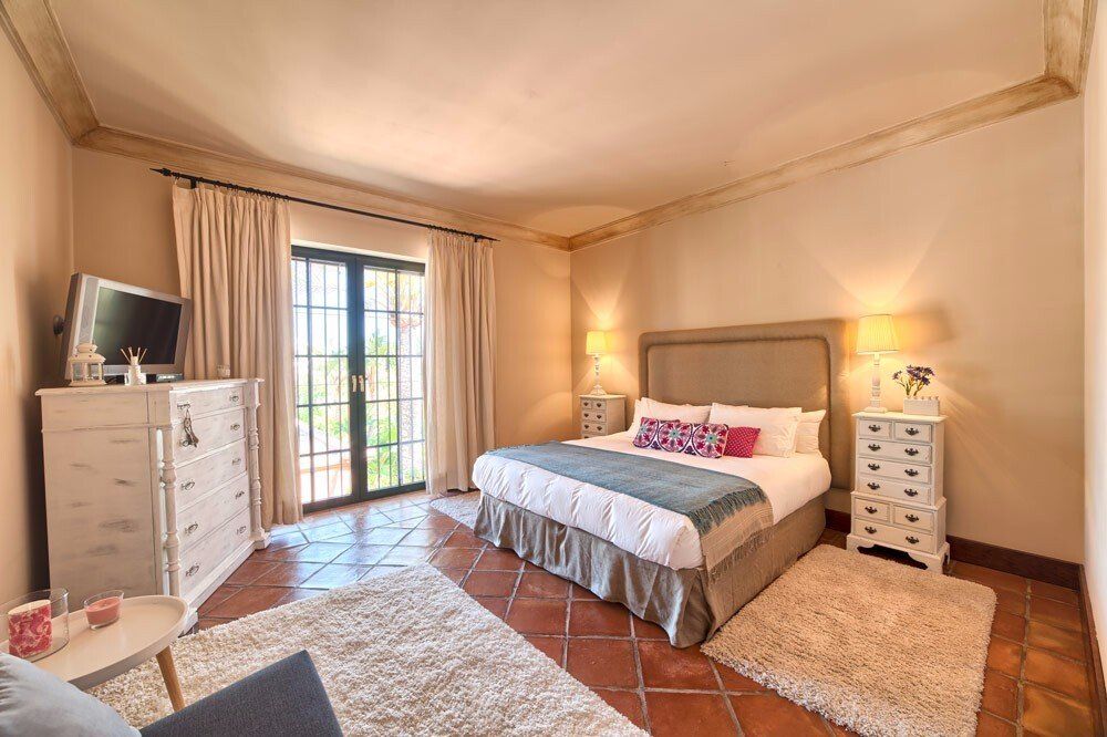 Дом на Коста-дель-Соль, Испания, 1 305 м² - фото 13