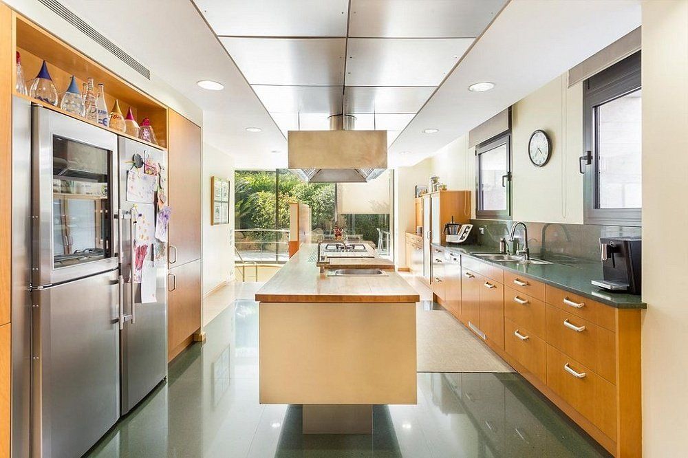 Дом в Барселоне, Испания, 782 м² - фото 13