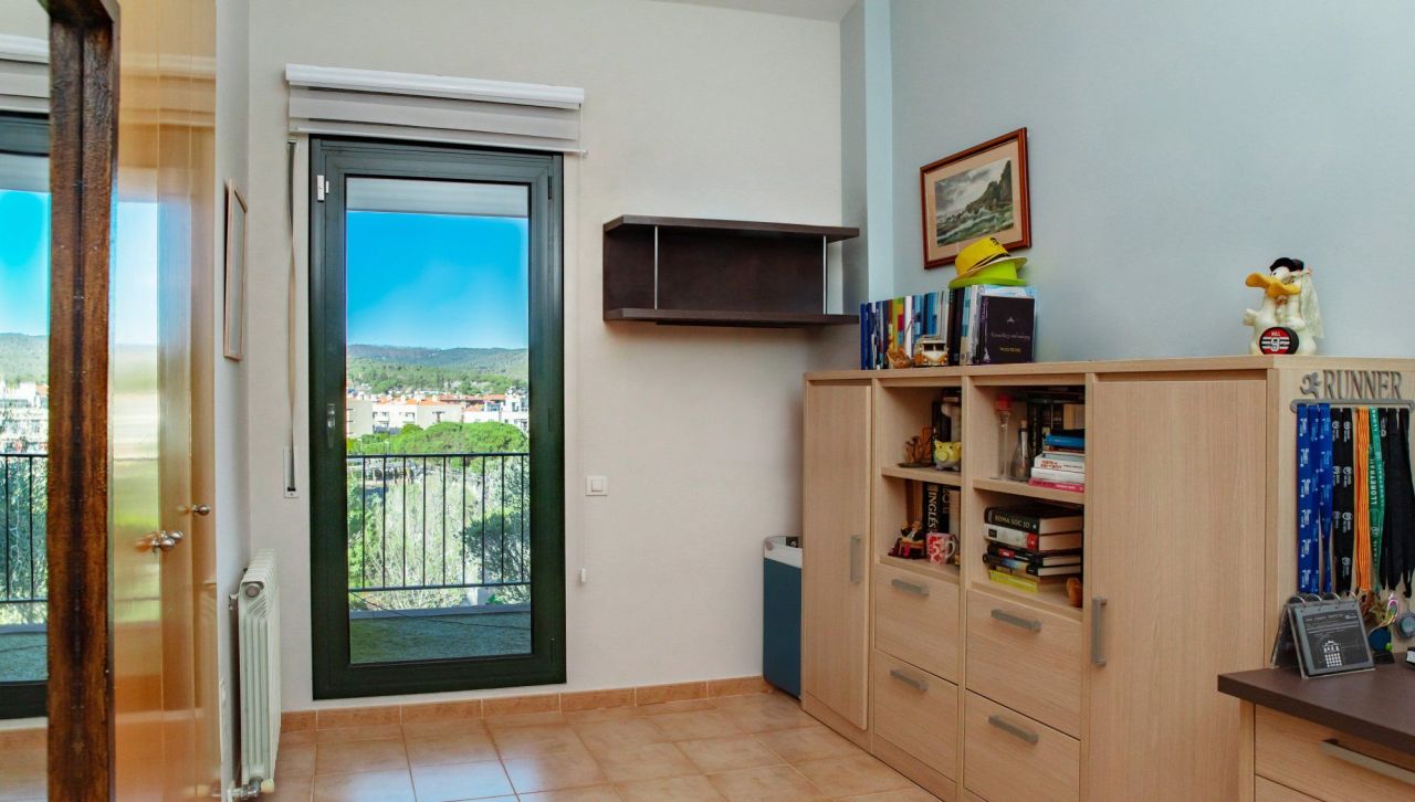 Таунхаус на Коста-Брава, Испания, 207 м² - фото 14