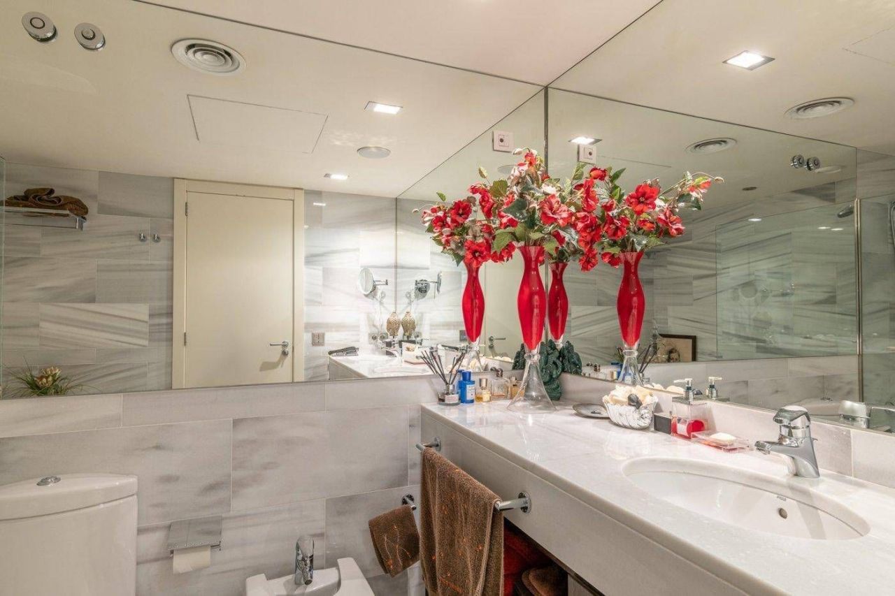 Квартира в Барселоне, Испания, 201 м² - фото 14