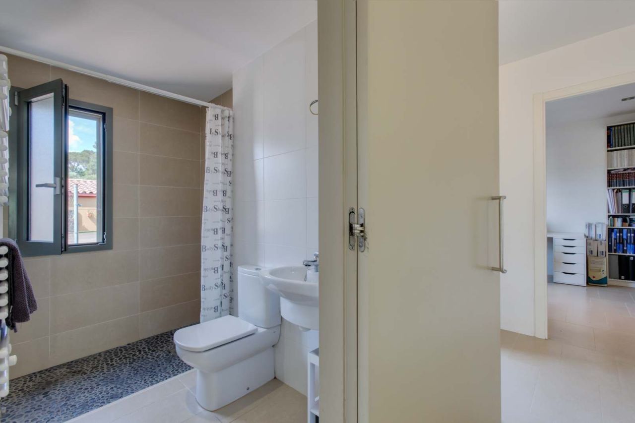 Дом на Коста-Брава, Испания, 279 м² - фото 14