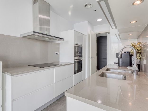 Квартира в Барселоне, Испания, 140 м² - фото 15