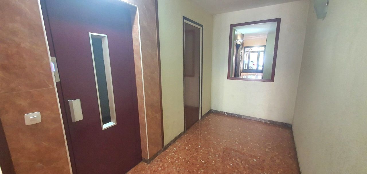 Квартира в Барселоне, Испания, 78 м² - фото 15