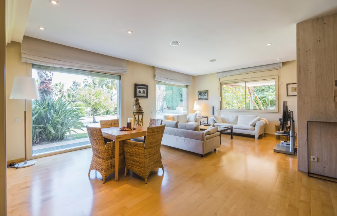 Дом в Барселоне, Испания, 686 м² - фото 15