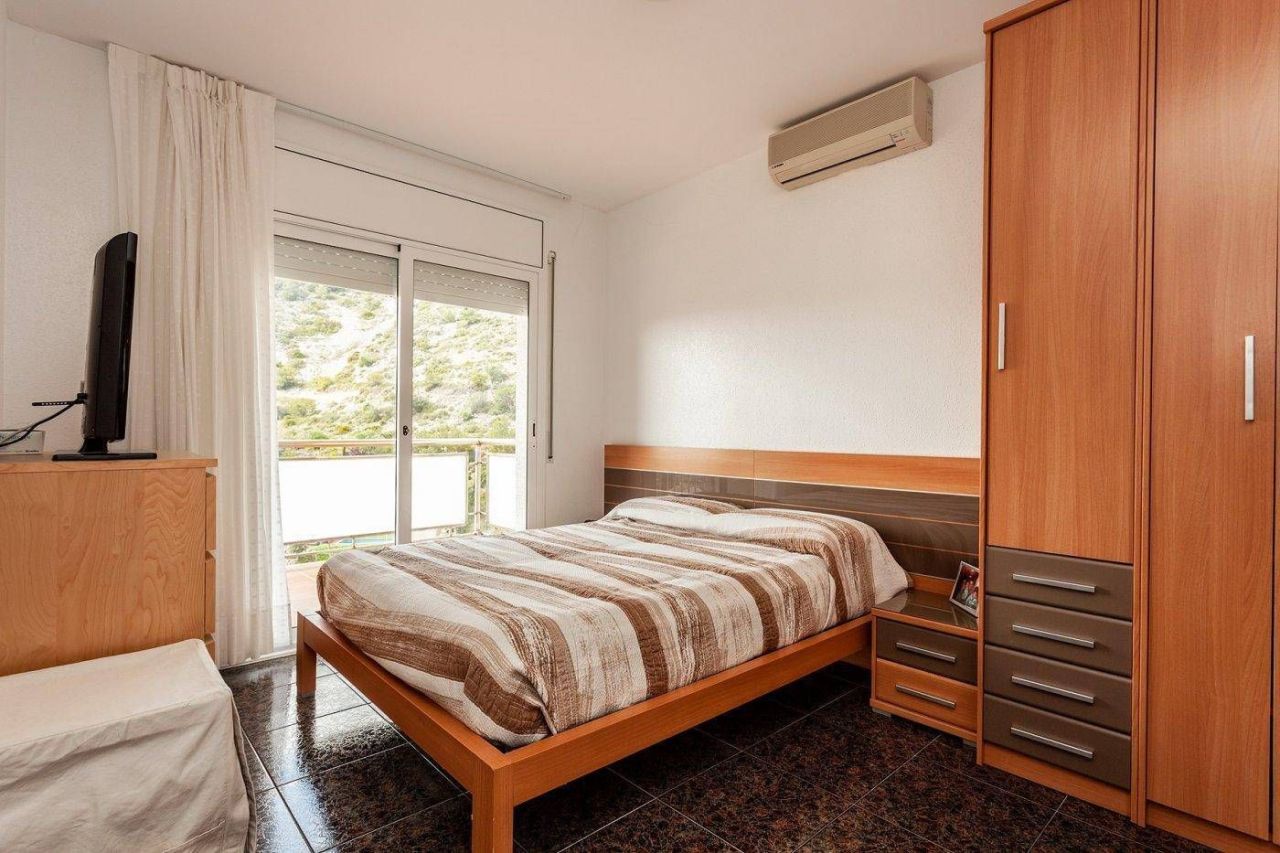 Дом на Коста-дель-Гарраф, Испания, 278 м² - фото 15