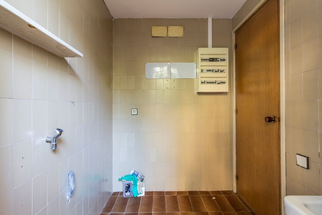 Дом в Барселоне, Испания, 706 м² - фото 16