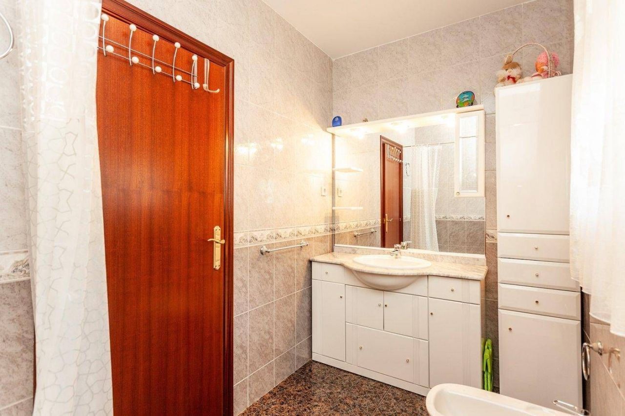 Дом на Коста-дель-Гарраф, Испания, 278 м² - фото 16