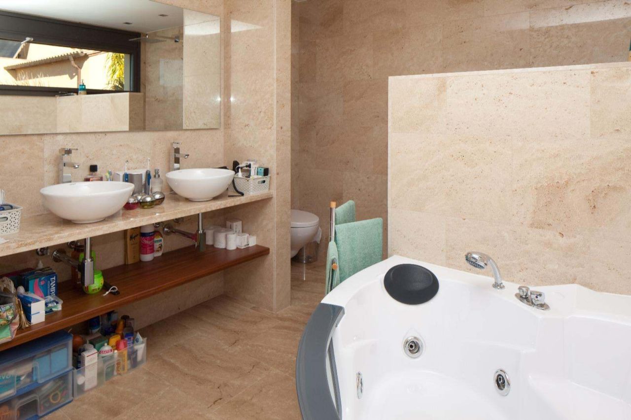 Дом на Коста-Брава, Испания, 300 м² - фото 17