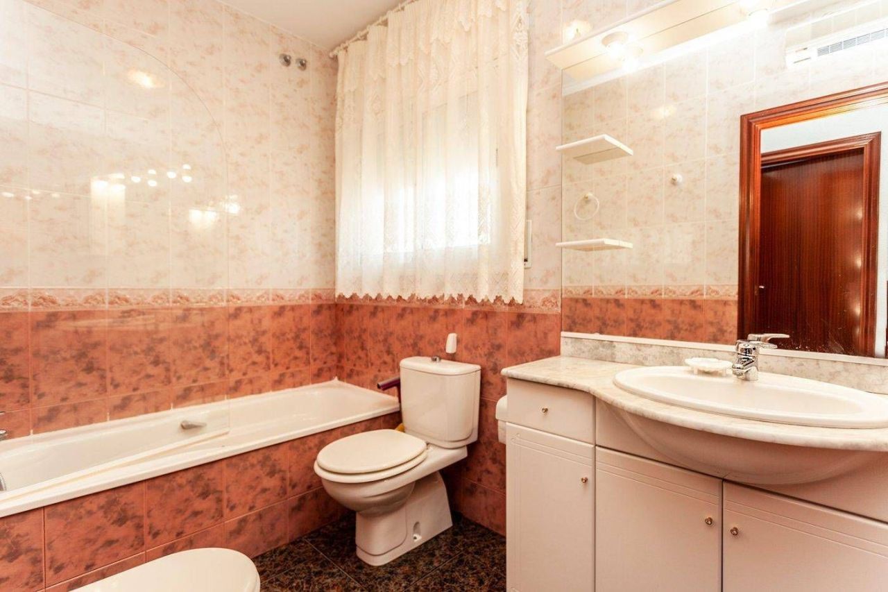 Дом на Коста-дель-Гарраф, Испания, 278 м² - фото 17
