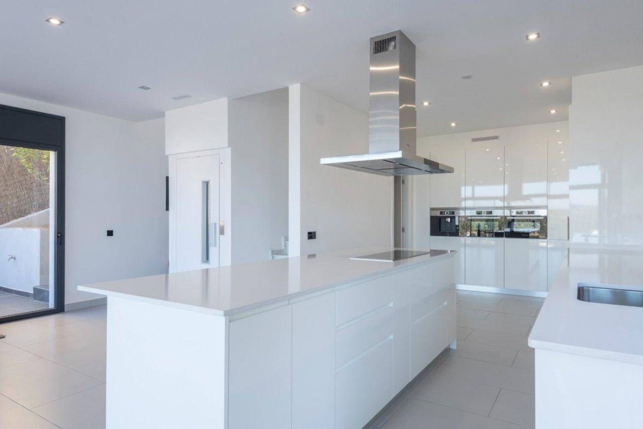 Дом на Коста-дель-Гарраф, Испания, 288 м² - фото 18