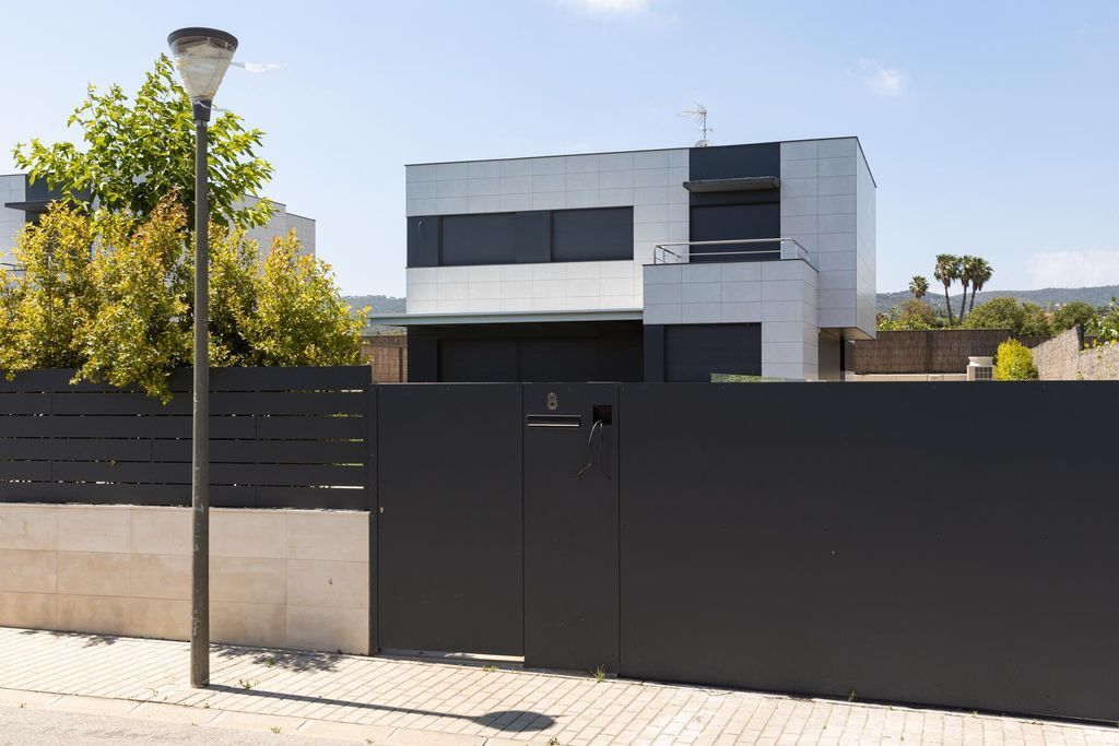 Дом на Коста-дель-Маресме, Испания, 474 м² - фото 19