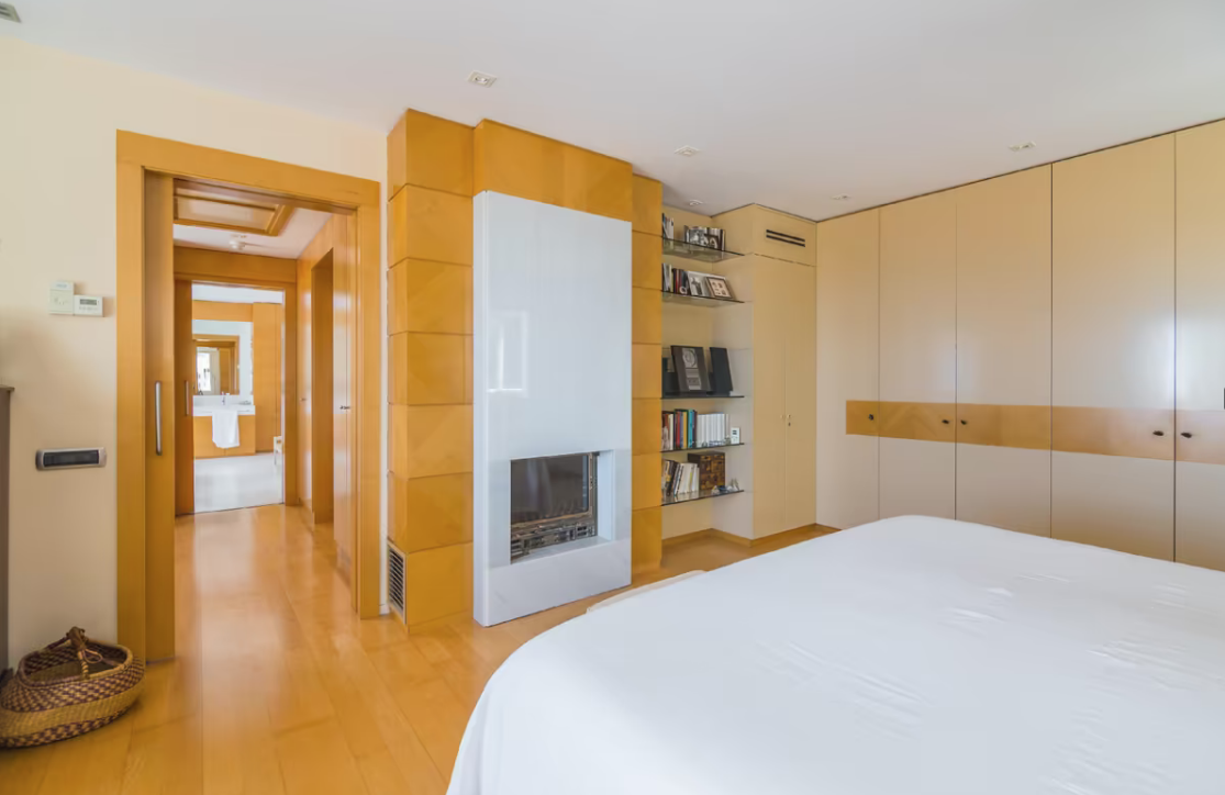 Дом в Барселоне, Испания, 686 м² - фото 19