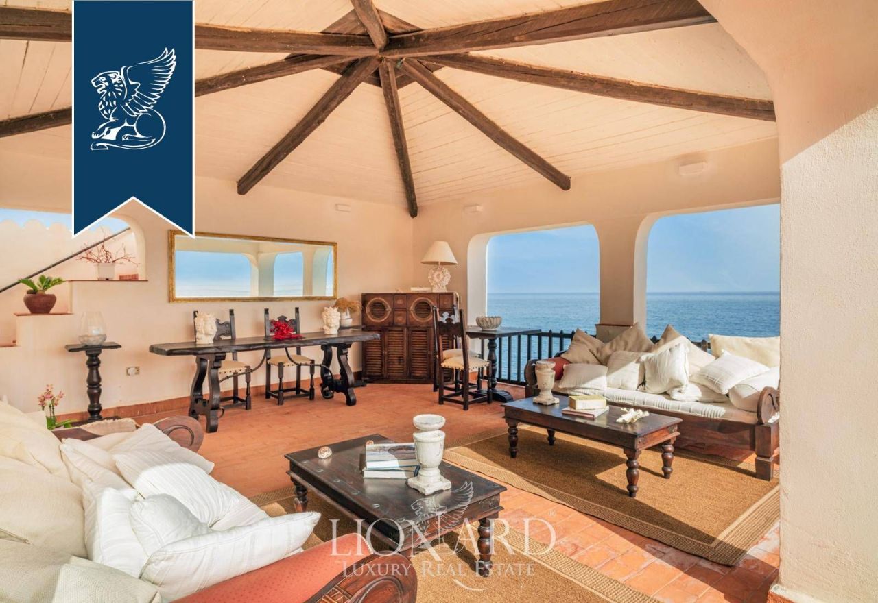 Вилла в Палермо, Италия, 1 500 м² - фото 8