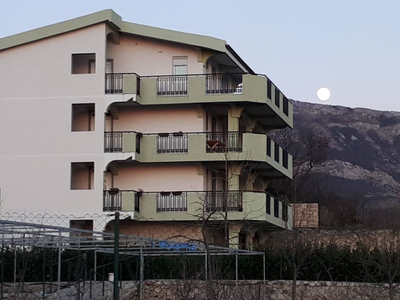 Дом в Сутоморе, Черногория, 450 м² - фото 2