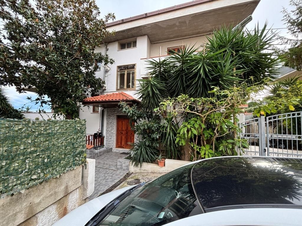 Квартира в Сильви, Италия, 177 м² - фото 16