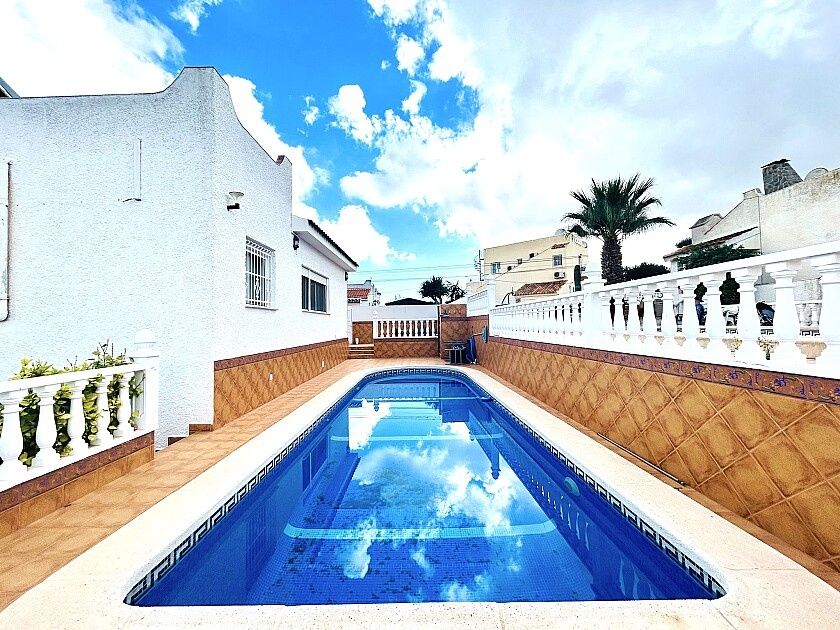 Вилла в Ориуэле, Испания, 108 м² - фото 5