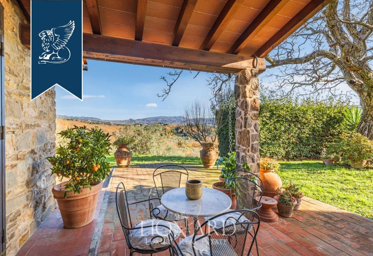 Ферма во Флоренции, Италия, 1 600 м² - фото 8