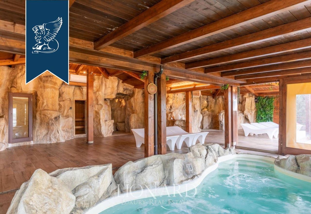 Отель, гостиница в Фабро, Италия, 1 500 м² - фото 10