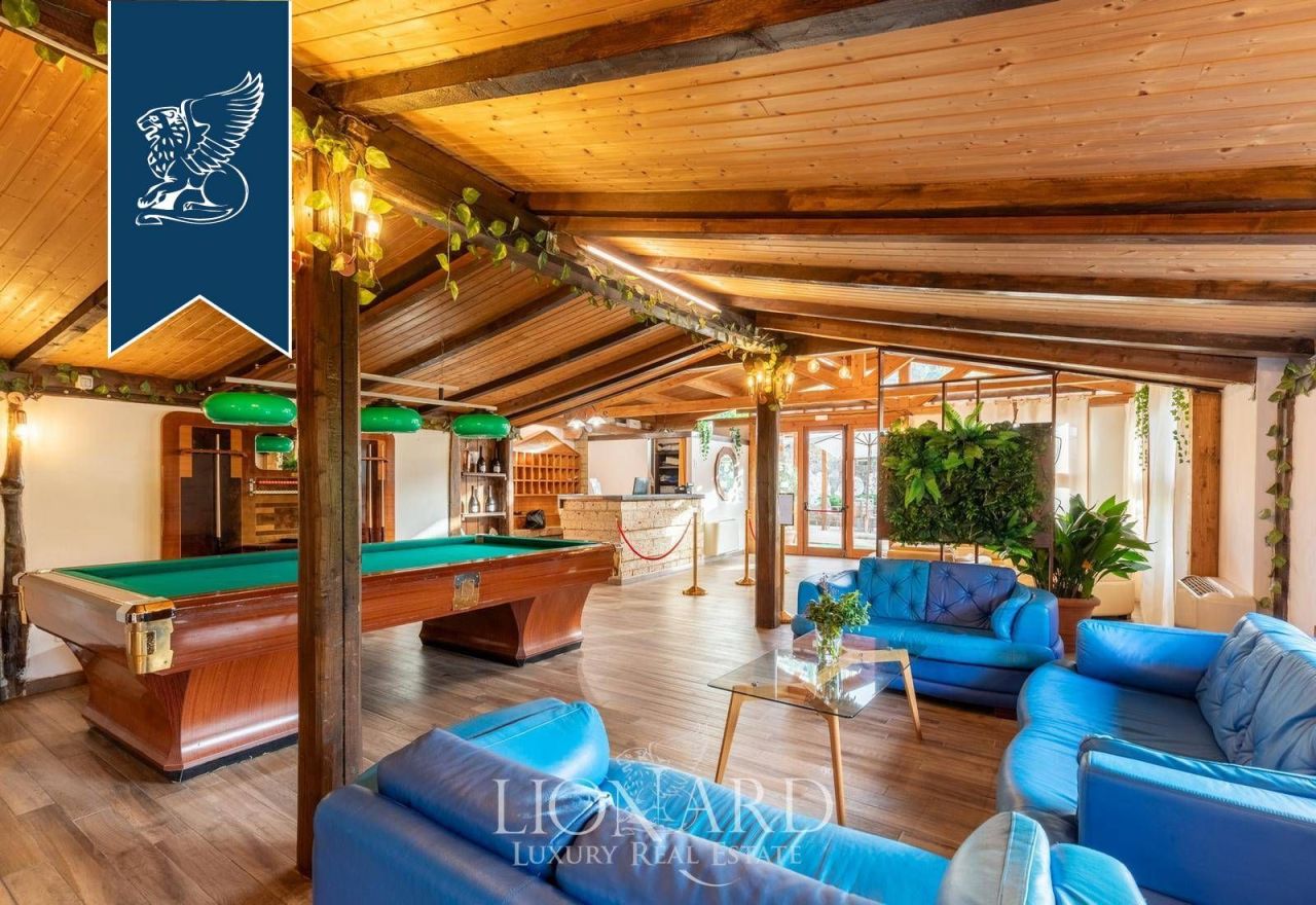 Отель, гостиница в Фабро, Италия, 1 500 м² - фото 15