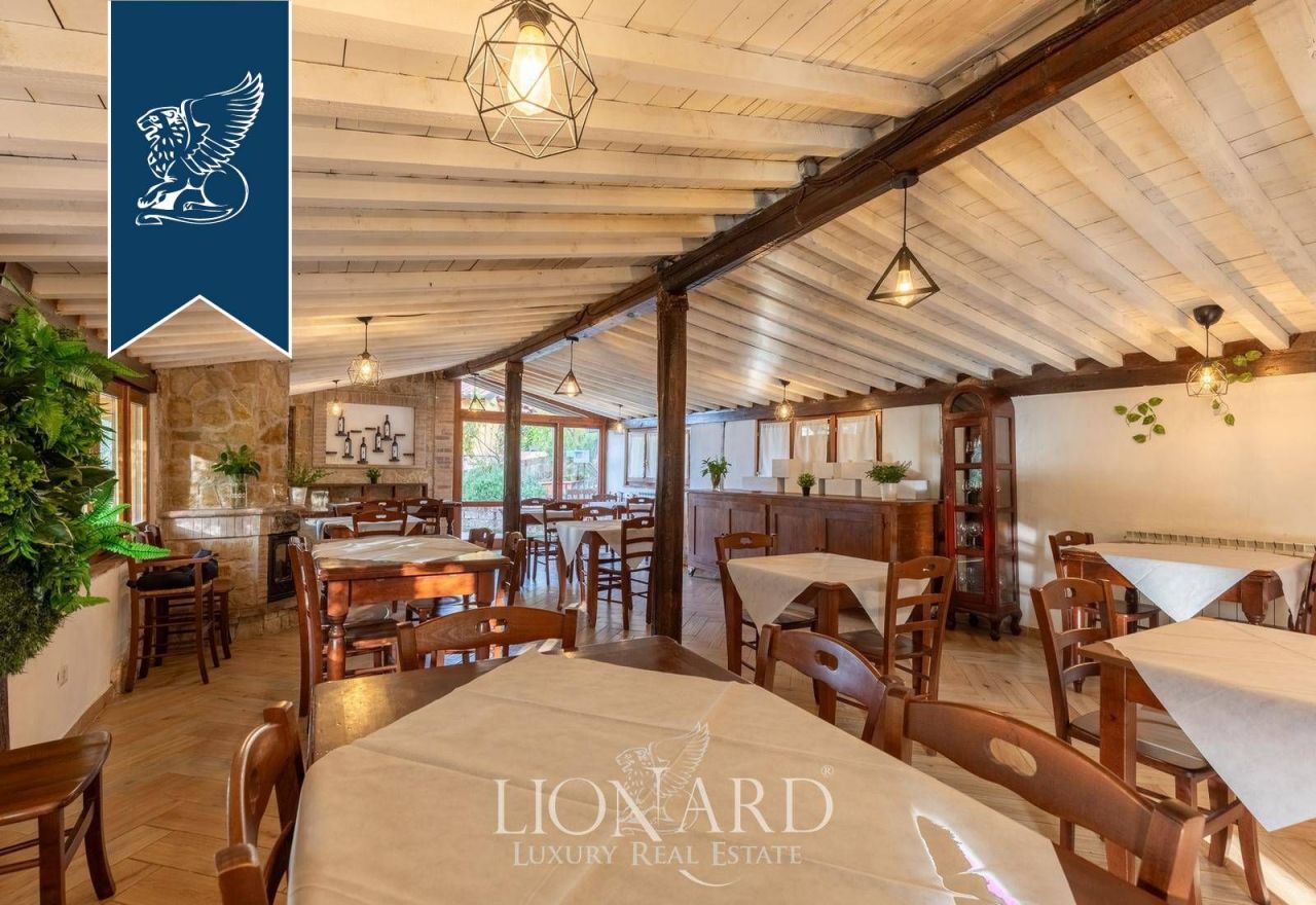 Отель, гостиница в Фабро, Италия, 1 500 м² - фото 18