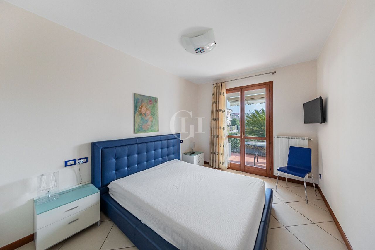 Апартаменты у озера Гарда, Италия, 140 м² - фото 10