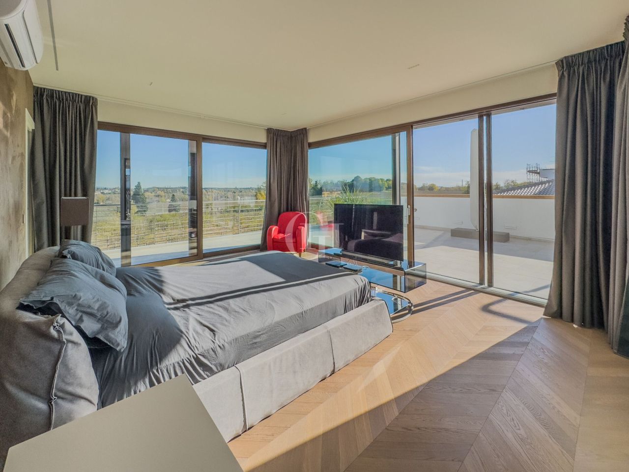 Вилла у озера Гарда, Италия, 344 м² - фото 13