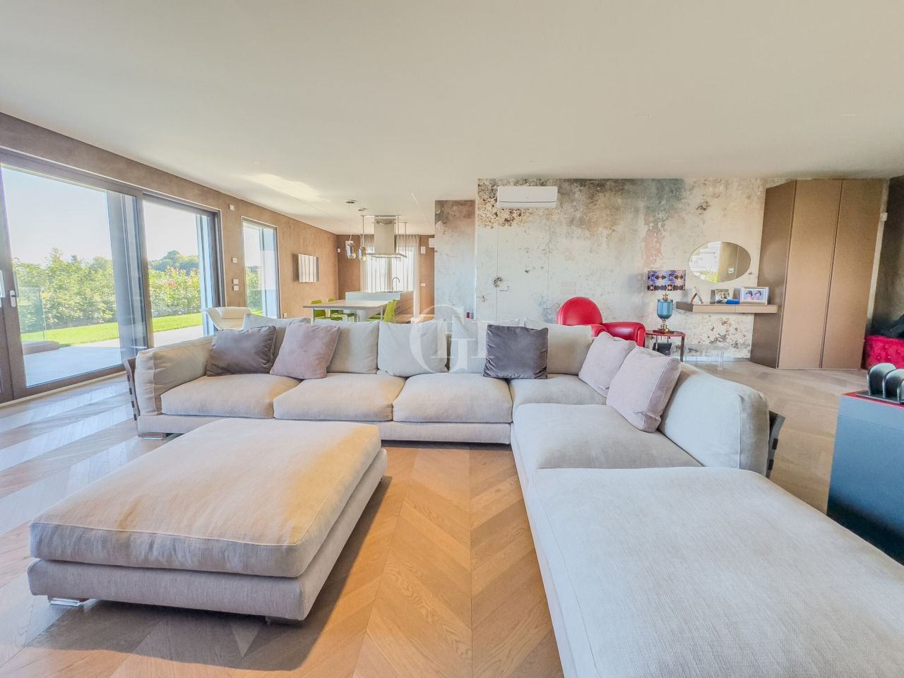 Вилла у озера Гарда, Италия, 344 м² - фото 11