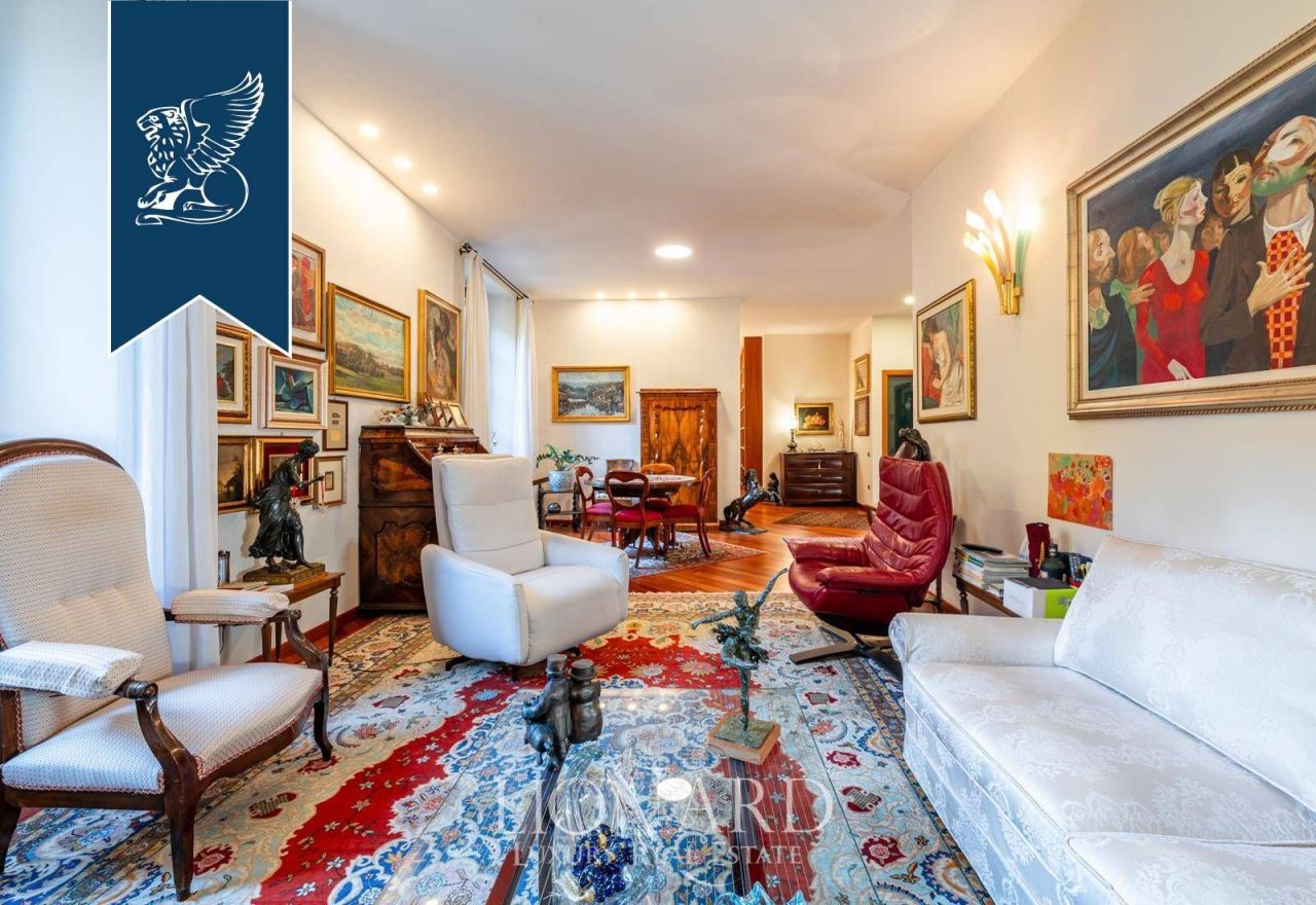 Апартаменты в Милане, Италия, 195 м² - фото 2