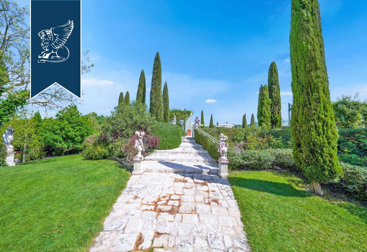 Отель, гостиница в Пизе, Италия, 2 500 м² - фото 9