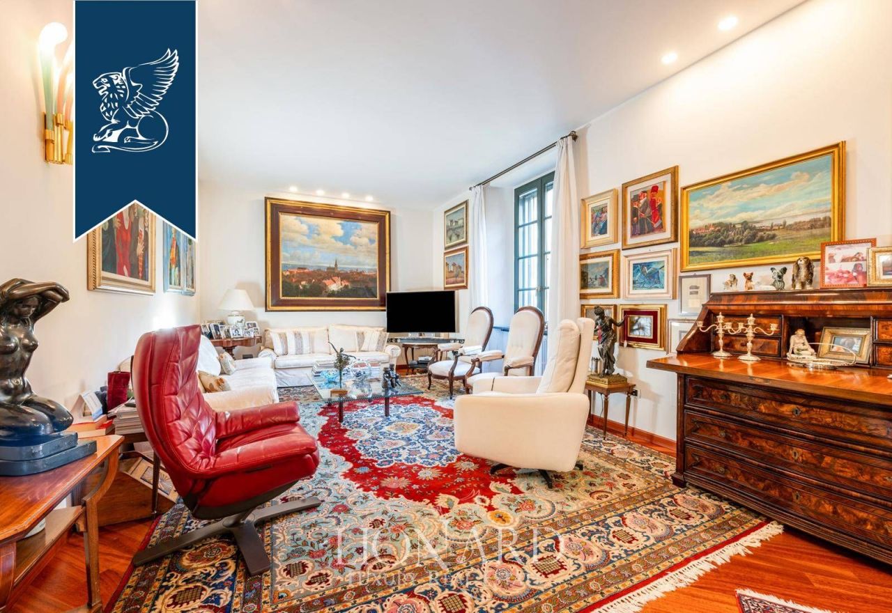 Апартаменты в Милане, Италия, 195 м² - фото 10