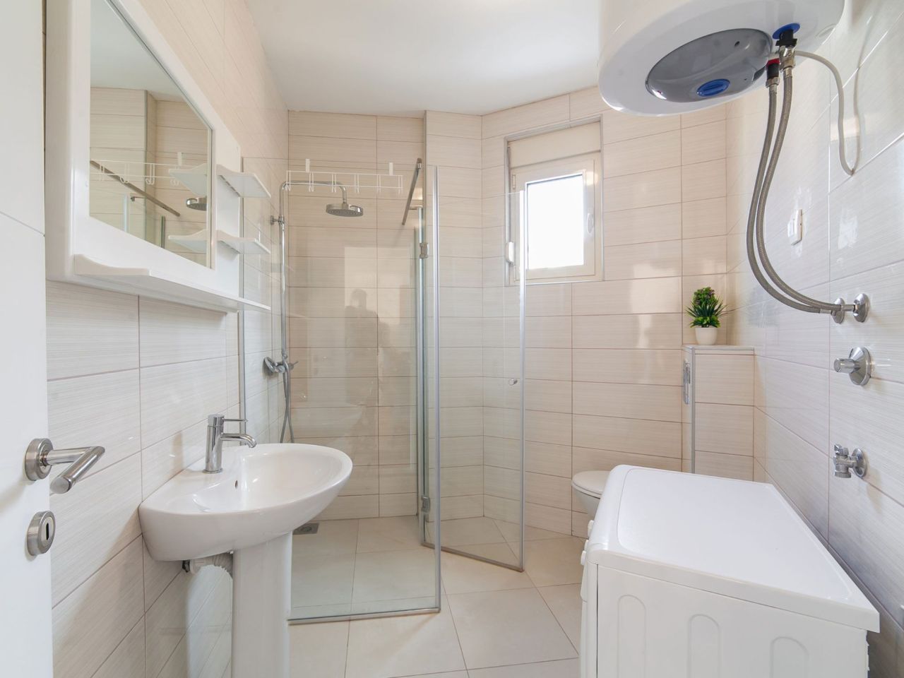 Квартира в Будве, Черногория, 69 м² - фото 11