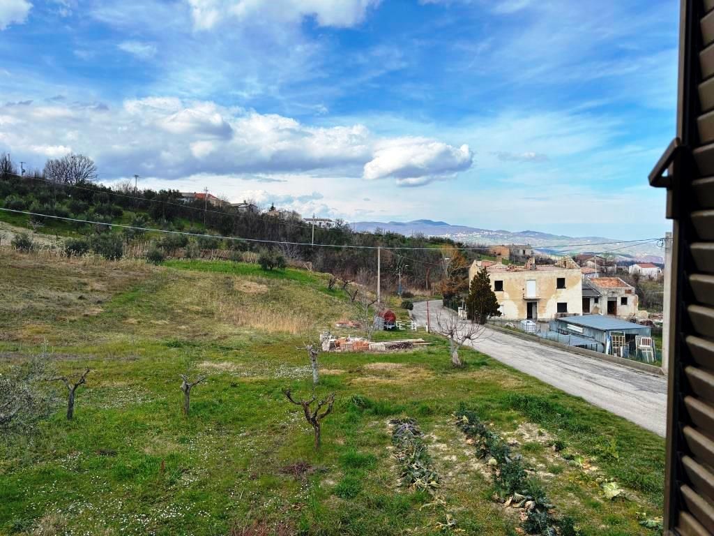 Дом в Кьети, Италия, 200 м² - фото 2