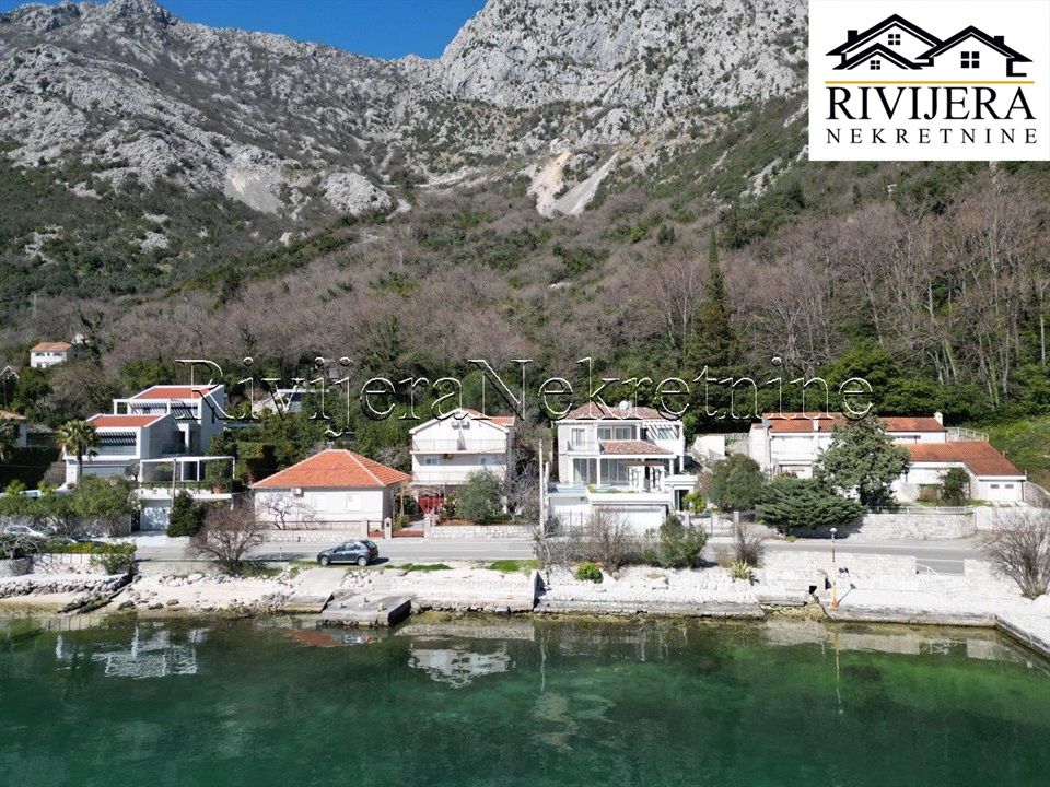 Вилла в Которе, Черногория, 405 м² - фото 3