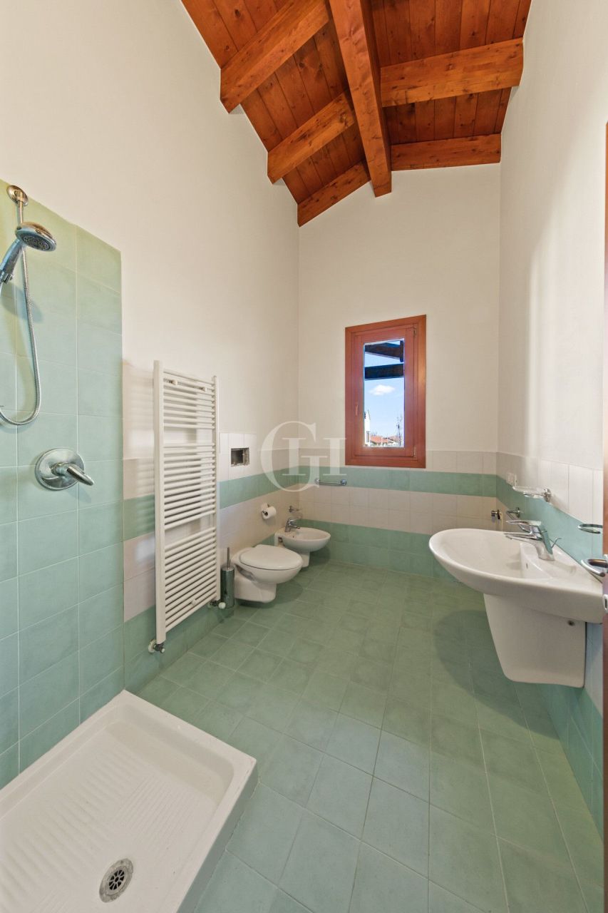 Апартаменты у озера Гарда, Италия, 60 м² - фото 7