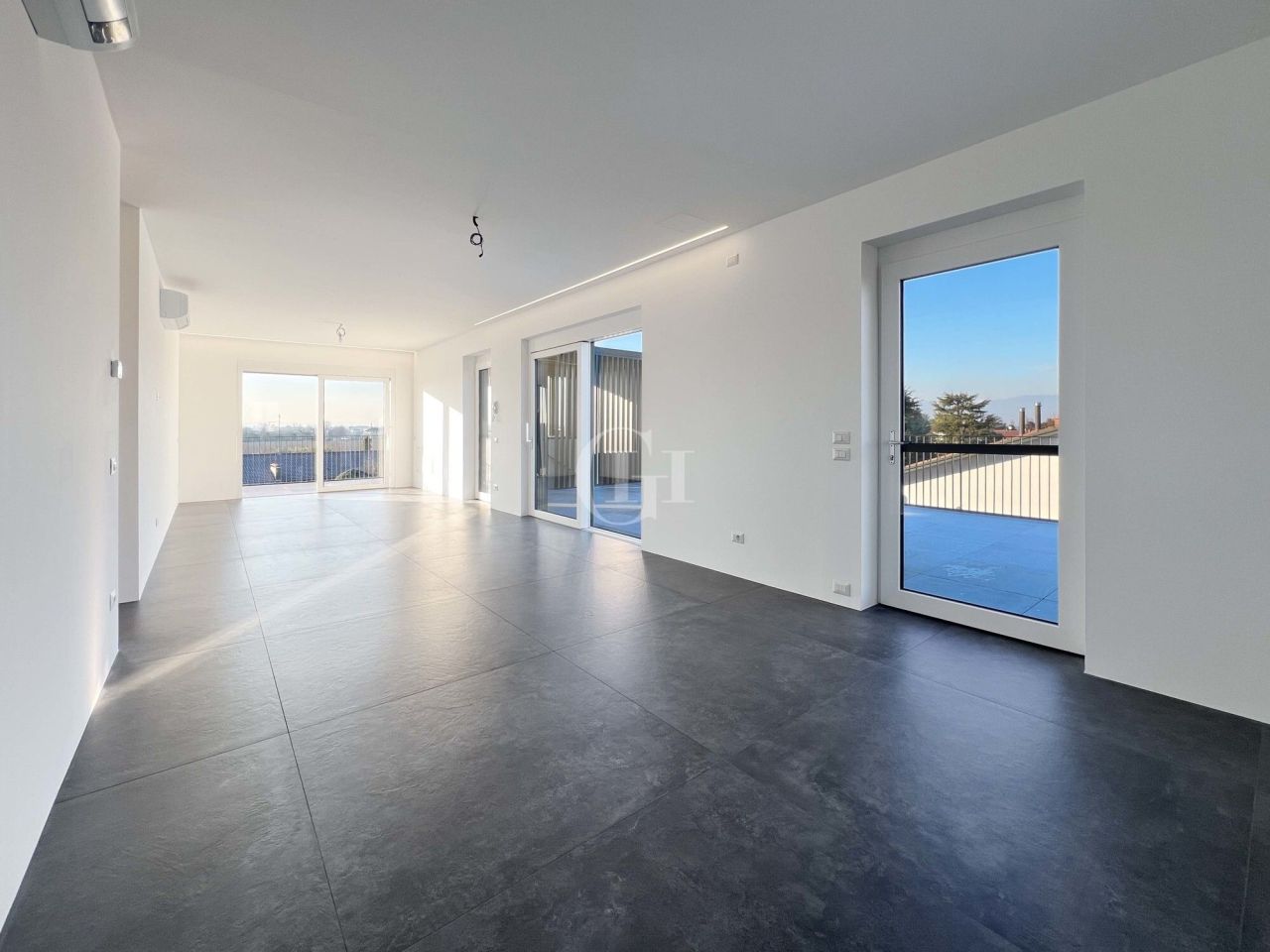 Пентхаус у озера Гарда, Италия, 124 м² - фото 6