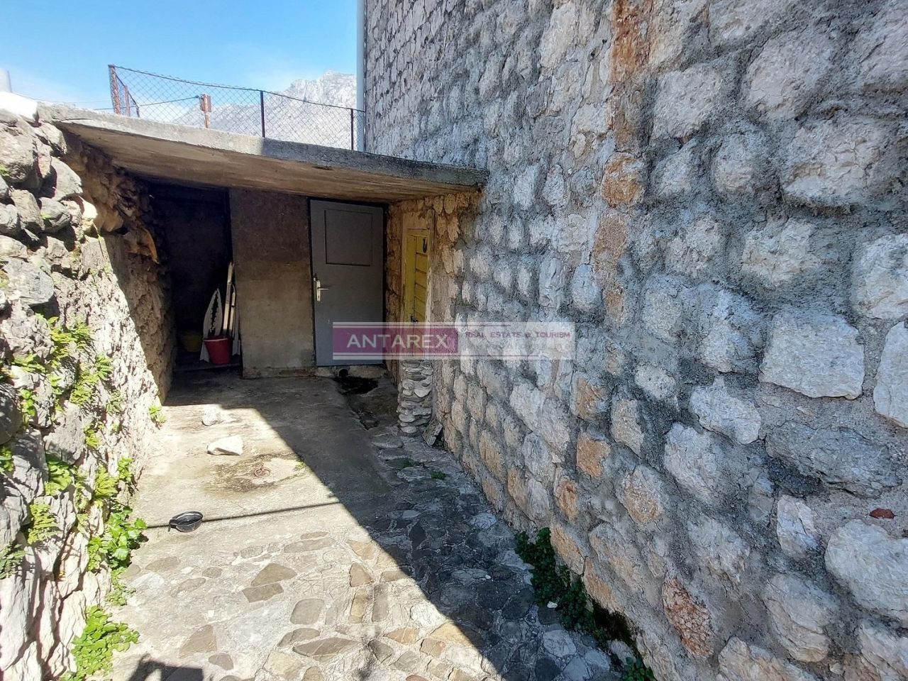 Вилла в Шкальяри, Черногория, 67 м² - фото 12